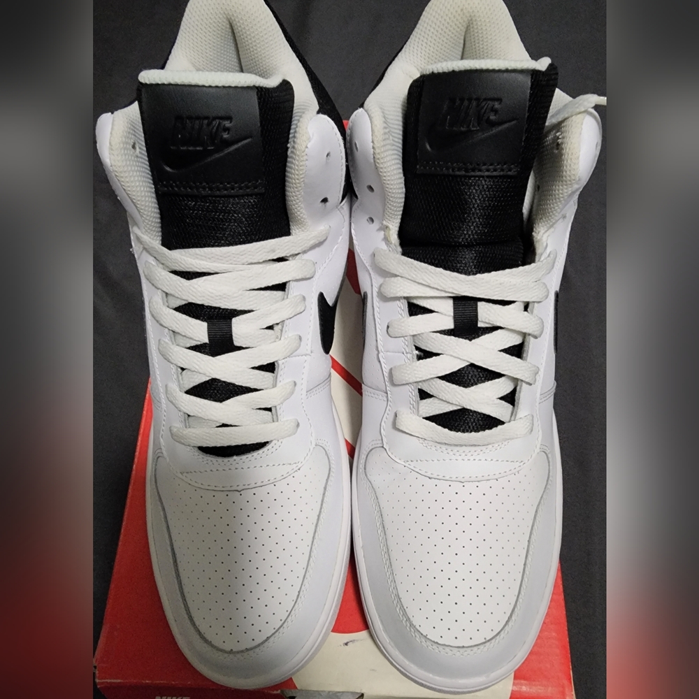 Nike Court Borough Mid, Size 11.5 Color White/Black